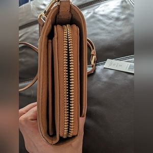 COPY - Tory Burch Bombe wallet crossbody